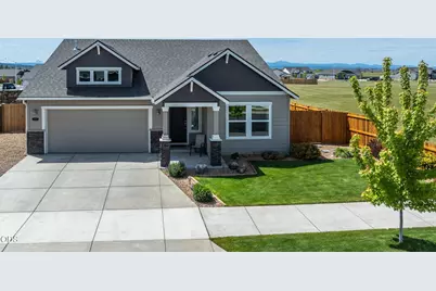 1132 NW Golf Course Drive, Madras, OR 97741 - Photo 2