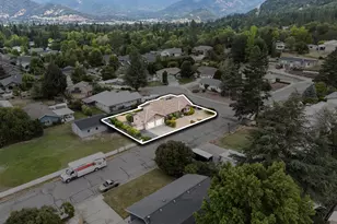 1449 Ben Aire Cir, Grants Pass, OR 97527 - Photo 50