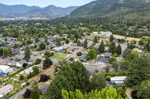 1449 Ben Aire Cir, Grants Pass, OR 97527 - Photo 44