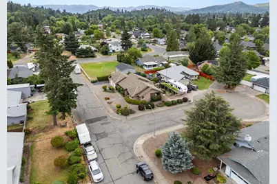1449 Ben Aire Circle, Grants Pass, OR 97527 - Photo 40