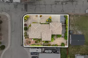 1449 Ben Aire Cir, Grants Pass, OR 97527 - Photo 48