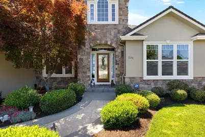 574 Grey Hawk Way, Central Point, OR 97502 - Photo 4