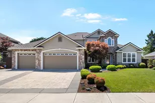 574 Grey Hawk Way, Central Point, OR 97502 - Photo 1