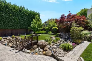 574 Grey Hawk Way, Central Point, OR 97502 - Photo 32