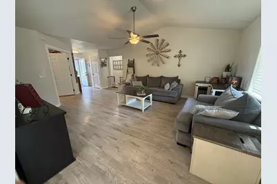 3276 Hammer Street, Klamath Falls, OR 97603 - Photo 4