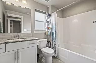 702 N Willitts St, Sisters, OR 97759 - Photo 22