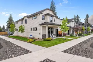 702 N Willitts St, Sisters, OR 97759 - Photo 2