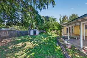 1996 Woodlawn Dr, Medford, OR 97504 - Photo 6