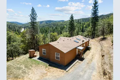 479 Wagon Trail Drive, Jacksonville, OR 97530 - Photo 32