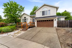 1350 Forestview Dr, Grants Pass, OR 97527 - Photo 2
