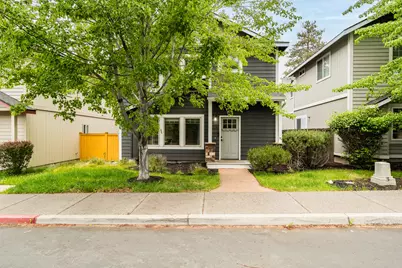 20184 Merriewood Lane, Bend, OR 97702 - Photo 2