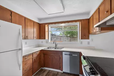 415 Sutter Avenue, Medford, OR 97504 - Photo 10