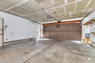 415 Sutter Ave, Medford, OR 97504 - Photo 28