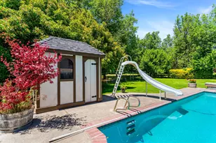 180 Horseshoe Dr, Grants Pass, OR 97526 - Photo 30
