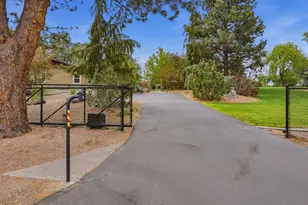 21721 Filly Ct, Bend, OR 97702 - Photo 4