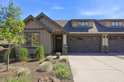 2736 NW Fairway Heights Drive, Bend, OR 97703 - Photo 2