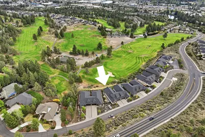 2736 NW Fairway Heights Drive, Bend, OR 97703 - Photo 26
