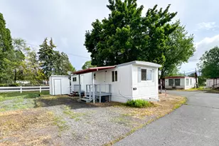 2055 Greensprings Dr, Klamath Falls, OR 97601 - Photo 1