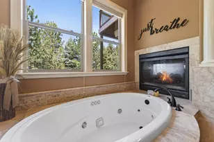 9009 Merlin Dr, Redmond, OR 97756 - Photo 34