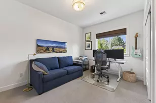 19017 NW Mount Shasta Dr, Bend, OR 97703 - Photo 36