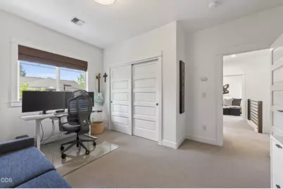 19017 Mt Shasta Drive, Bend, OR 97703 - Photo 38