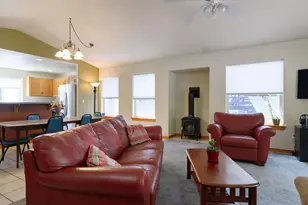 2533 NW Monterey Pines Dr, Bend, OR 97703 - Photo 6