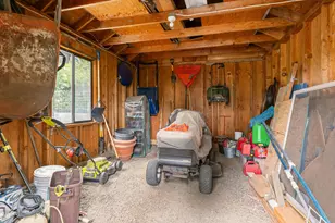 21125 Bear Creek Rd, Bend, OR 97701 - Photo 56