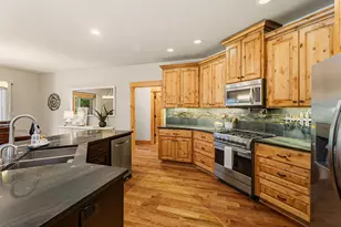 21125 Bear Creek Rd, Bend, OR 97701 - Photo 34