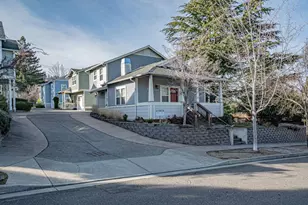 472 Scenic Dr, Ashland, OR 97520 - Photo 4
