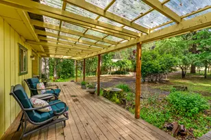350 Bonnie Ln, Grants Pass, OR 97527 - Photo 18