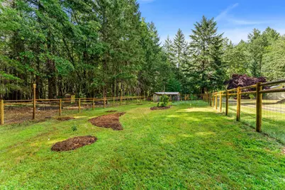 350 Bonnie Lane, Grants Pass, OR 97527 - Photo 10