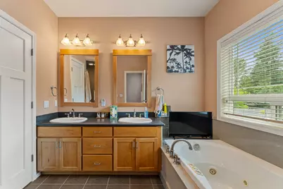 212 NW Canyon View Drive, Grants Pass, OR 97526 - Photo 24