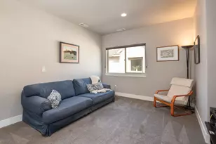 20527 SE Stanford Pl, Bend, OR 97702 - Photo 12