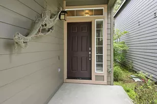 61302 Huckleberry Pl, Bend, OR 97702 - Photo 2