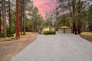 60924 Targee Dr, Bend, OR 97702 - Photo 2