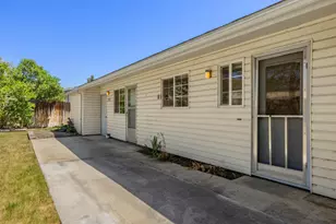 10405 Preddy Ave, Klamath Falls, OR 97603 - Photo 4