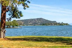 1885 Lakeshore Dr, Klamath Falls, OR 97601 - Photo 12