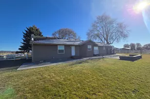 6631 NW Puckett Rd, Prineville, OR 97754 - Photo 4