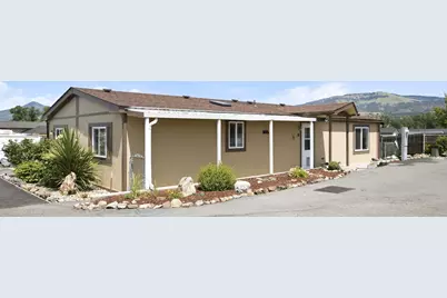 3653 S Pacific Highway #18, Medford, OR 97501 - Photo 1