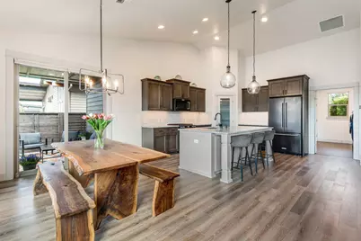 63173 Iner Loop, Bend, OR 97701 - Photo 4