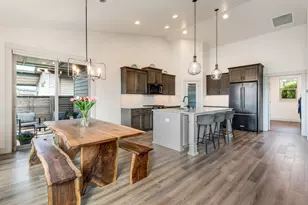 63173 Iner Loop, Bend, OR 97701 - Photo 4