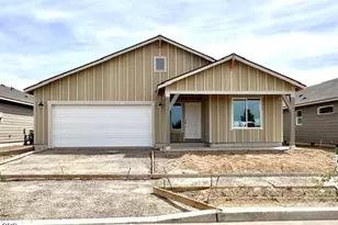 4162 SW Pumice Ave, Redmond, OR 97756 - Photo 2