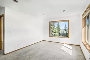 2863 NW Fairway Heights Dr, Bend, OR 97703 - Photo 26