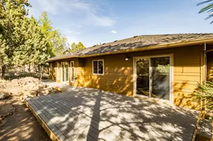 2863 NW Fairway Heights Dr, Bend, OR 97703 - Photo 10