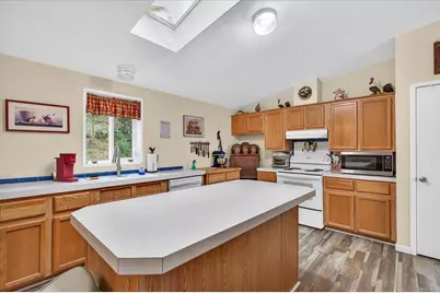 483 Wren Ridge Drive, Eagle Point, OR 97524 - Photo 6
