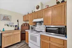483 Wren Ridge Dr, Eagle Point, OR 97524 - Photo 6