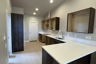 3910 SW 39th St, Redmond, OR 97756 - Photo 12