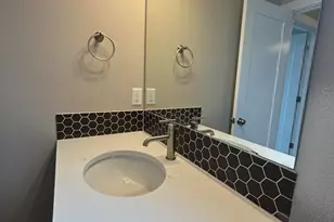 3910 SW 39th St, Redmond, OR 97756 - Photo 20