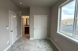 3910 SW 39th St, Redmond, OR 97756 - Photo 14