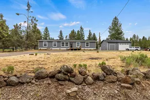 13086 Antler Dr, Klamath Falls, OR 97603 - Photo 2